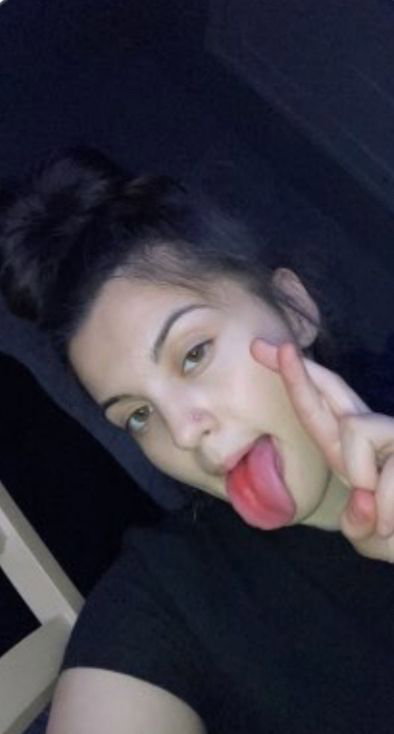 kellyellen2222, 20 years old from United States