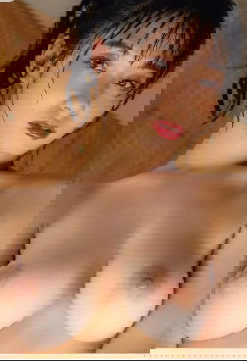 kivynira's Profile Photo