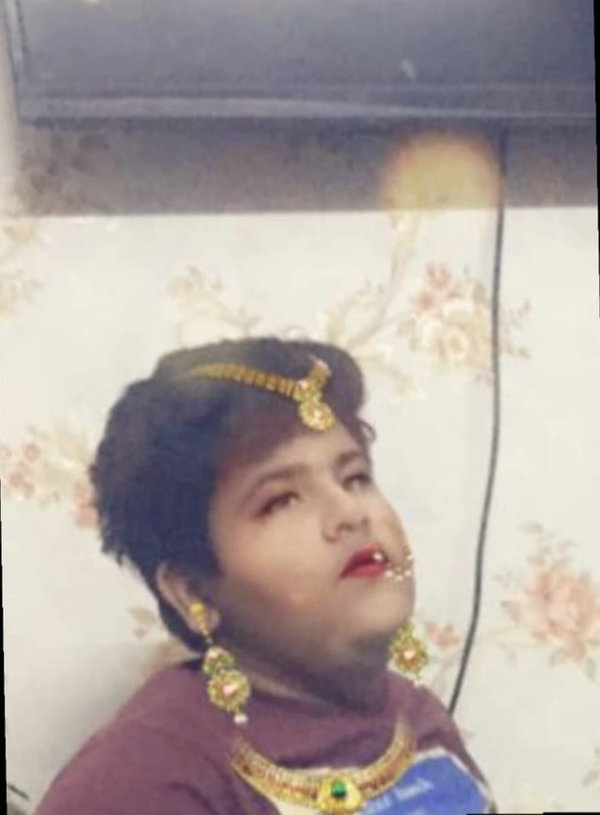 knwsu, 22 years old from India