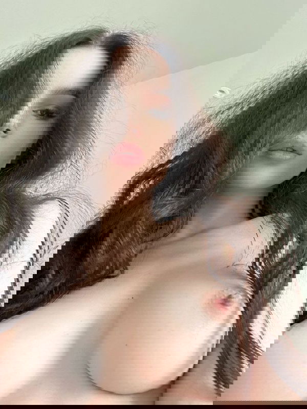 Lili83046, 22 years old from United States