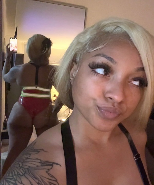 lillianstella321, 28 years old from Canada