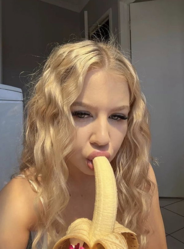 lilly4655555, 26 years old from United Kingdom
