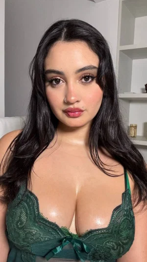 lilyhinks526, 28 years old from United States