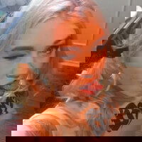 linarayes's Profile Photo