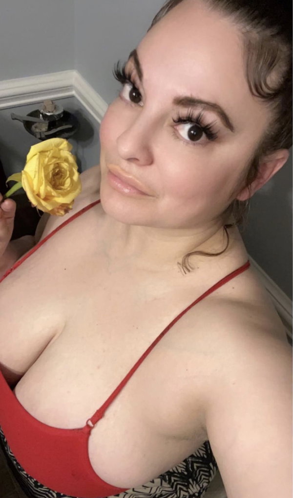 lindarookhood, 32 years old from United States