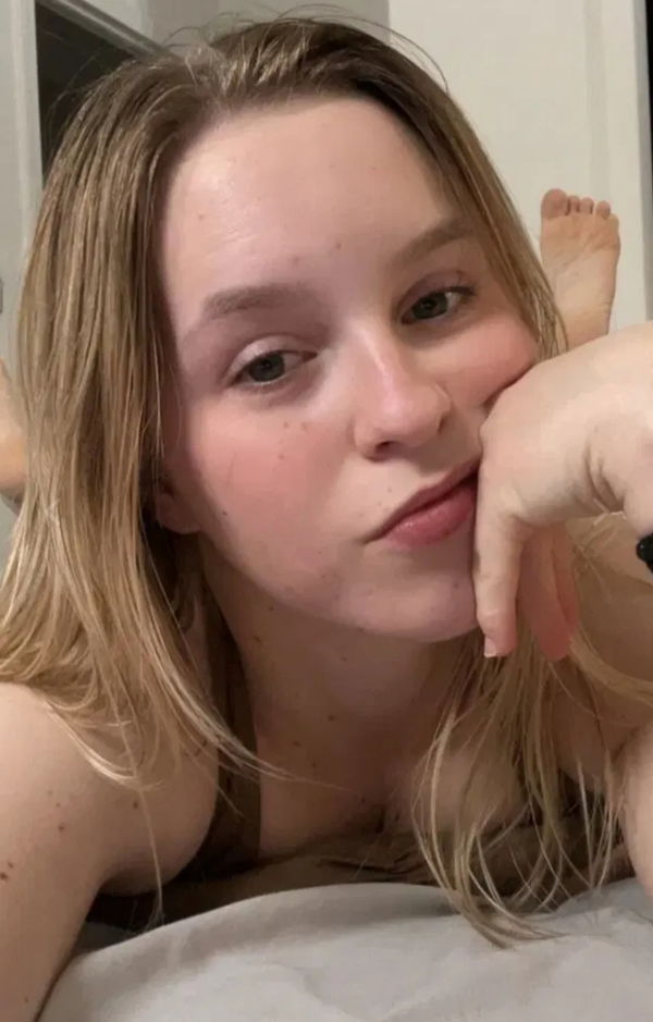 livevoko, 21 years old from Italy