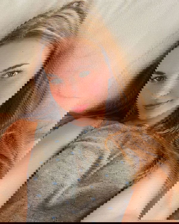 livote1987, 20 years old from United Kingdom