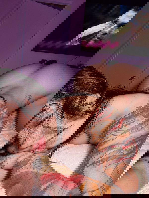 lovavela, 23 years old from United States