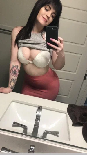lydiabrooks332's Profile Photo