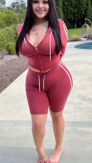 macdaisy777, 22 years old from United States