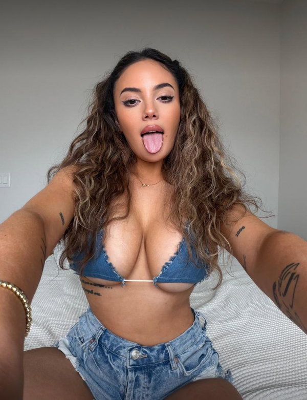 maryroberta1z0, 27 years old from Canada