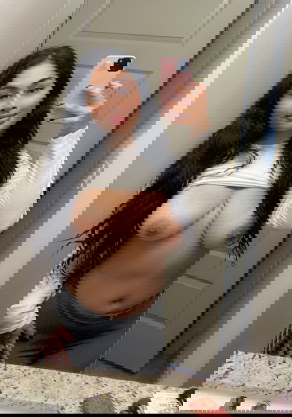 mecarsun, 20 years old from United States