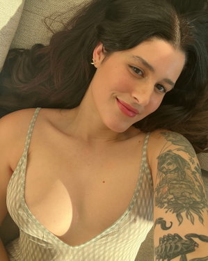 mia32850's Profile Photo