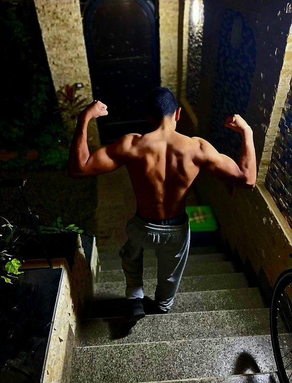 mody2762, 18 years old from Egypt
