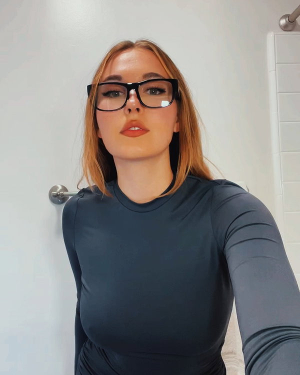 moneyforall, 22 years old from Australia