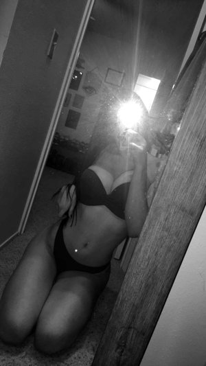 monicalleee's Profile Photo