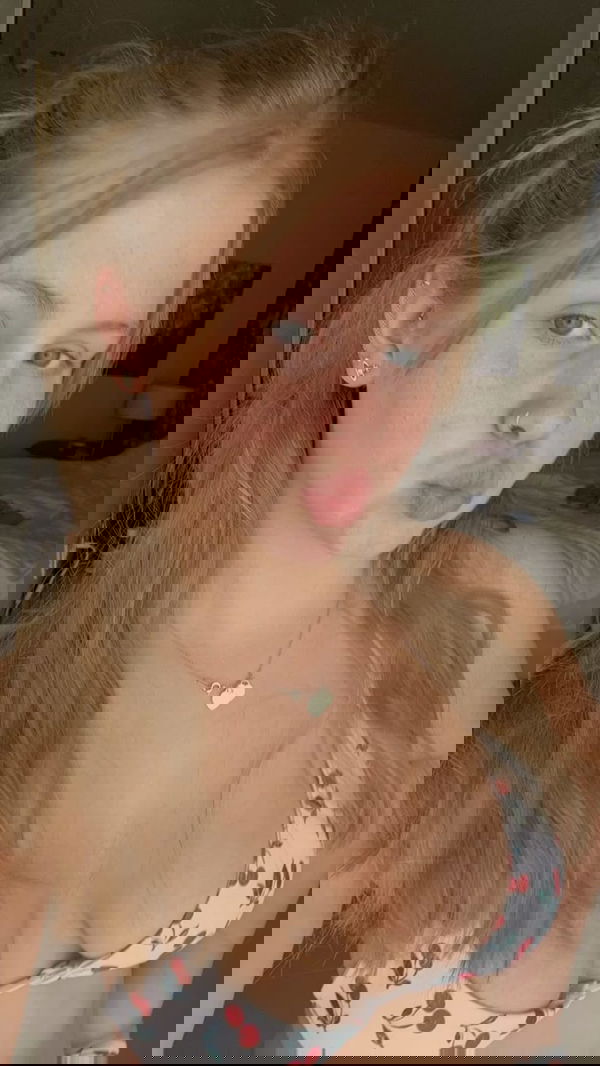 nancy50x46hk, 22 years old from Germany