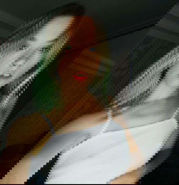 nayises881, 20 years old from United Kingdom