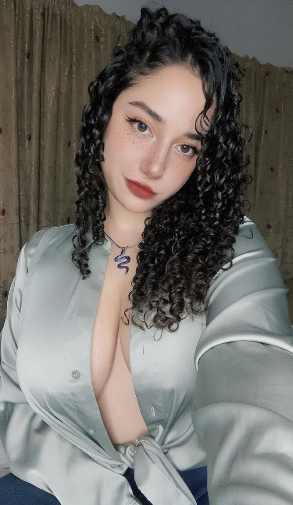 nickiemeyer, 26 years old from United States