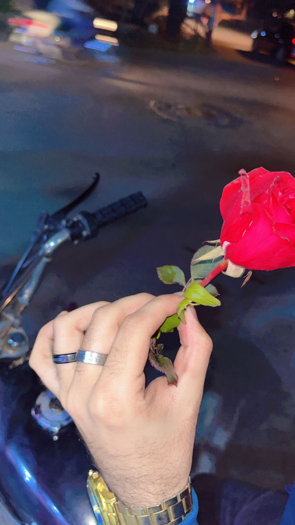 notcringe2023, 19 years old from United States