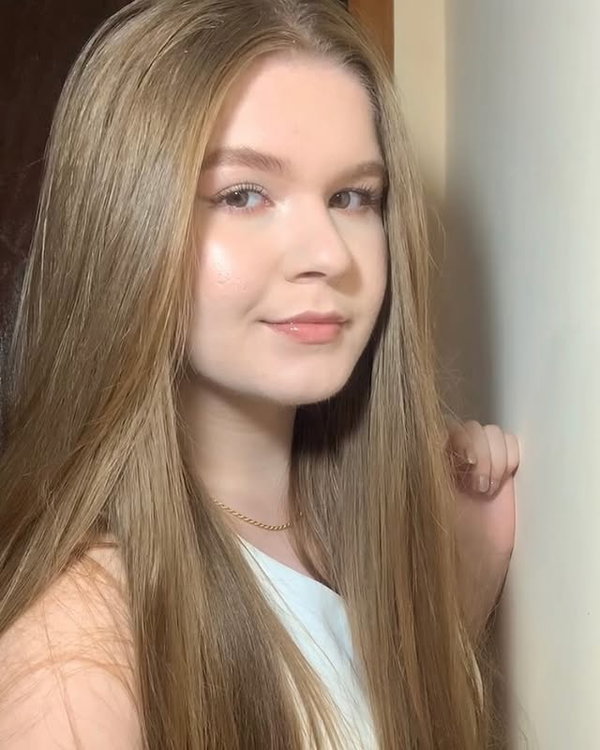 olivia7622, 19 years old from United States