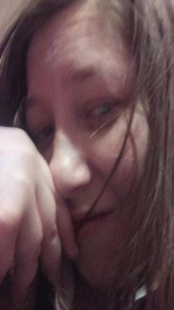 onmyknees's Profile Photo