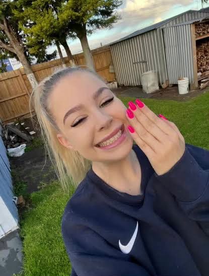 pamewo3478, 21 years old from United States