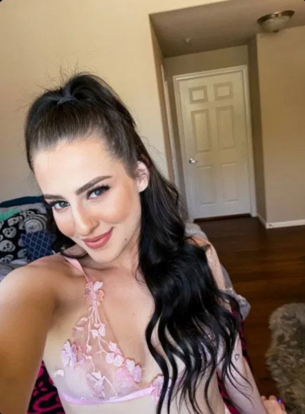pikenek, 23 years old from United States