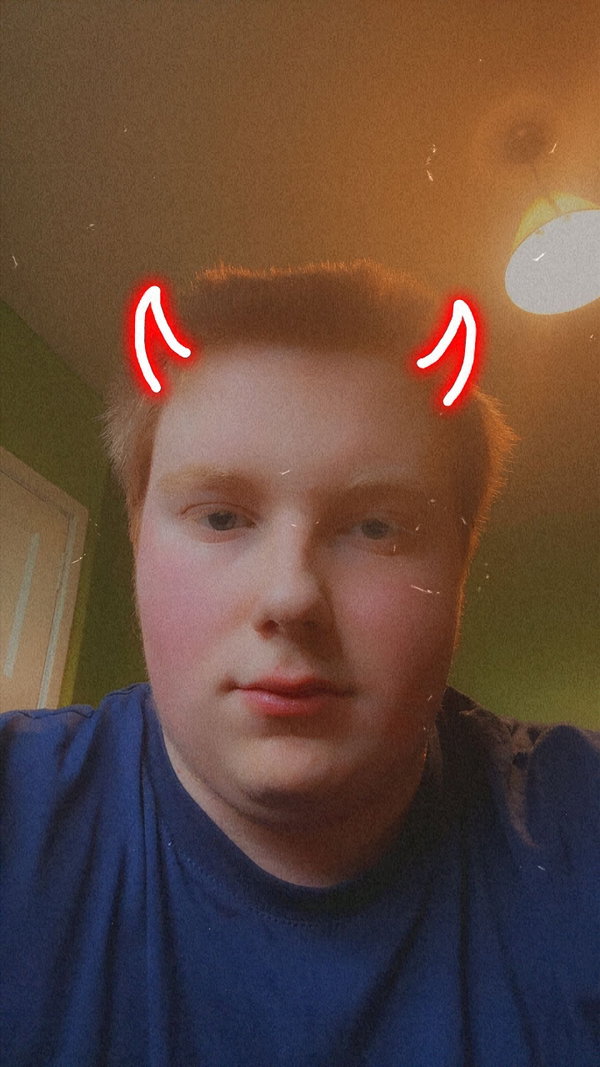 pixlepulse33, 18 years old from United Kingdom
