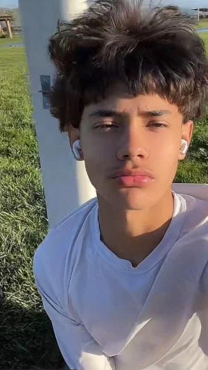 raulgarcia19633, 18 years old from United States