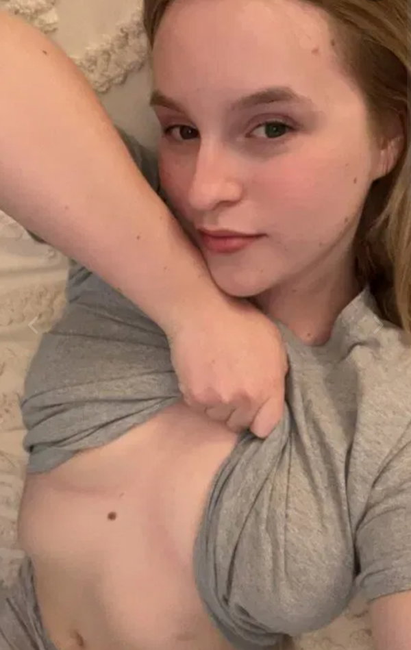 regisko, 24 years old from Hungary