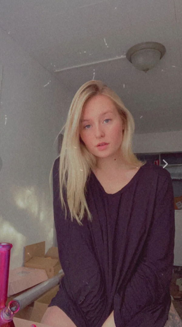 rehymity, 21 years old from United Kingdom