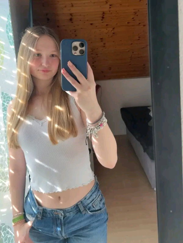 repar44573, 18 years old from United States