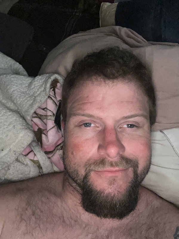 rookiehounds, 35 years old from United States