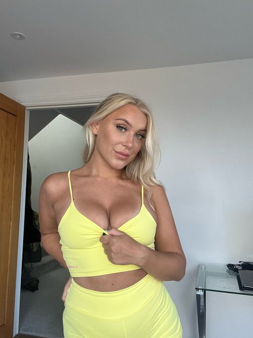 rosekali282, 28 years old from United Kingdom