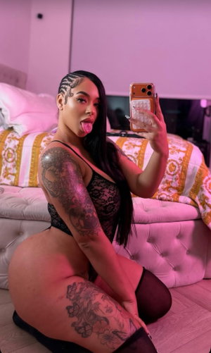 roselinelinda2228's Profile Photo