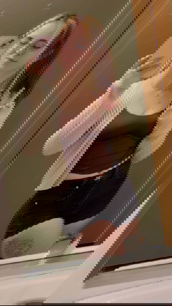 RuthHughes, 25 years old from Sweden