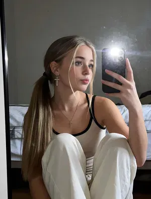 SarahSanchez, 23 years old from Czech Republic