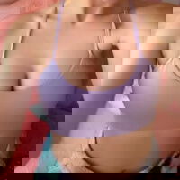 scarletlee444's Profile Photo