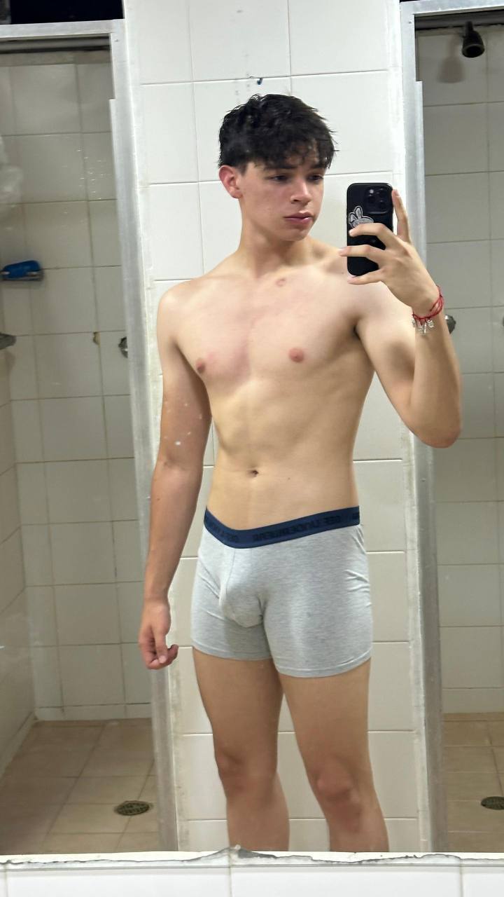 secretmemorries6969's Profile Photo