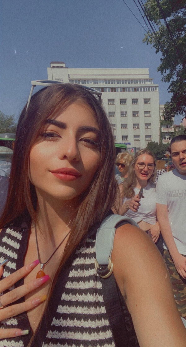 simaye5867, 20 years old from Germany