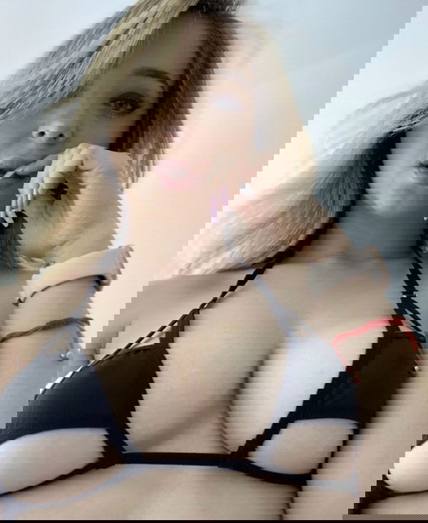 SophiaJI57, 25 years old from United States