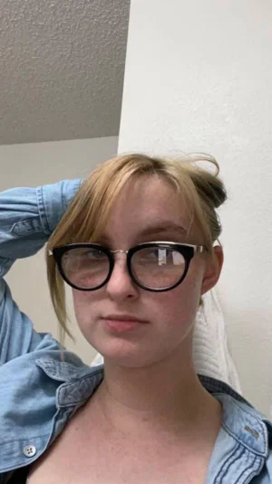 stephanie0008, 23 years old from United States