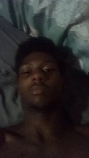 tavaineclarke506, 19 years old from Jamaica