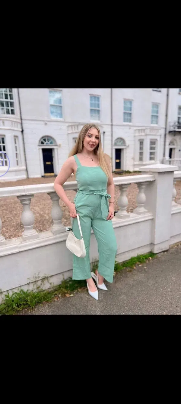 tikiv89054, 21 years old from United Kingdom