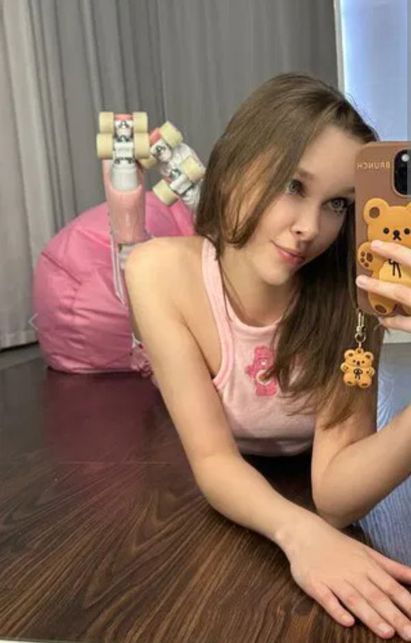 tilivenj, 21 years old from United Kingdom