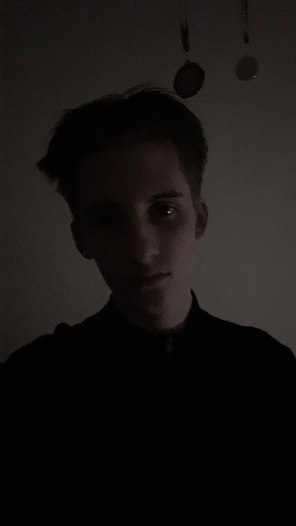 Timothee, 18 years old from Germany