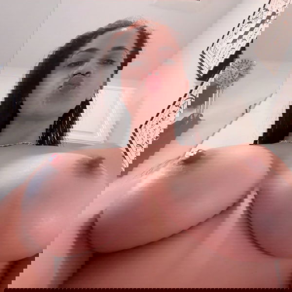 tina382, 24 years old from United Kingdom