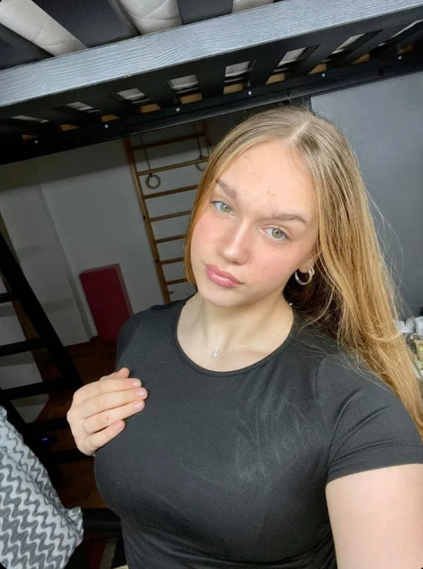 tonhzkr, 22 years old from United Kingdom