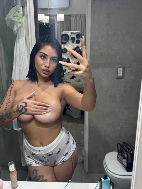 tosini8891, 18 years old from United Kingdom